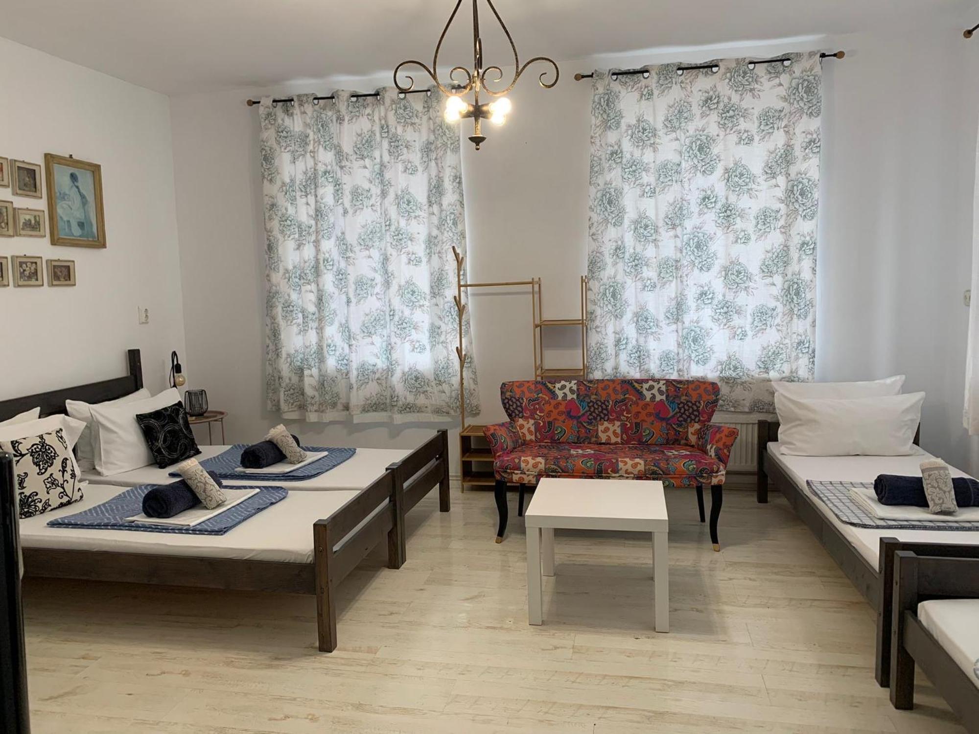 Casa Trandafirilor Hotel ทูลเซีย ภายนอก รูปภาพ