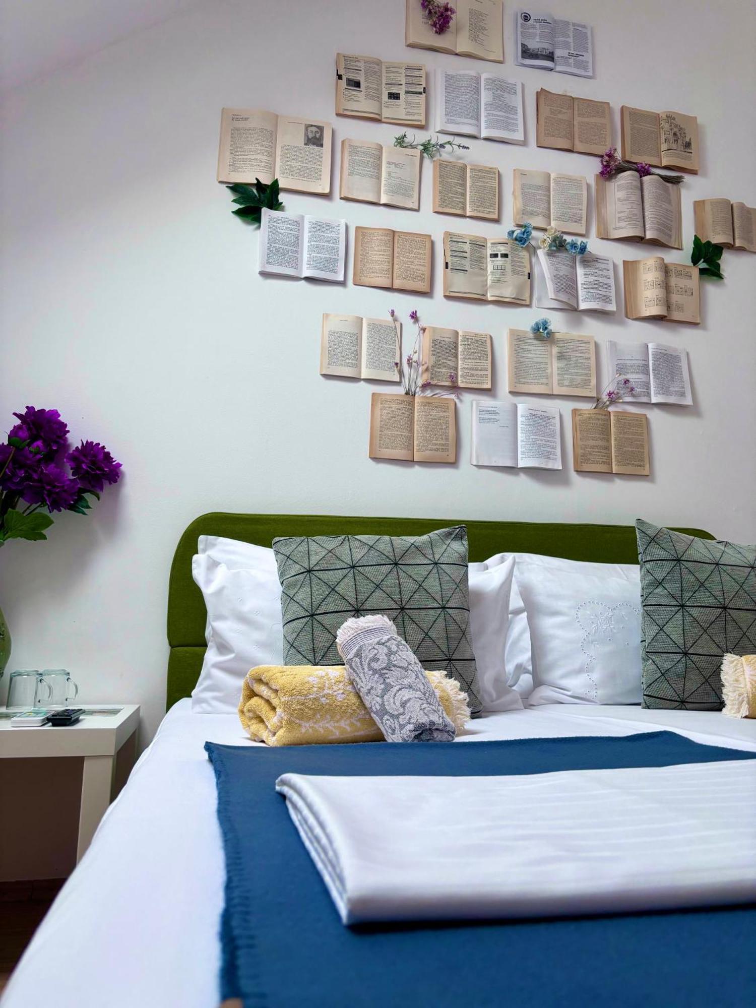 Casa Trandafirilor Hotel ทูลเซีย ภายนอก รูปภาพ