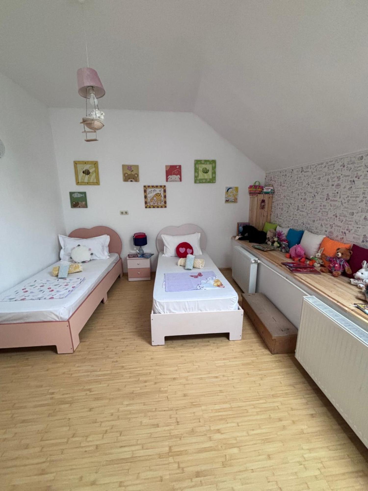 Casa Trandafirilor Hotel ทูลเซีย ภายนอก รูปภาพ
