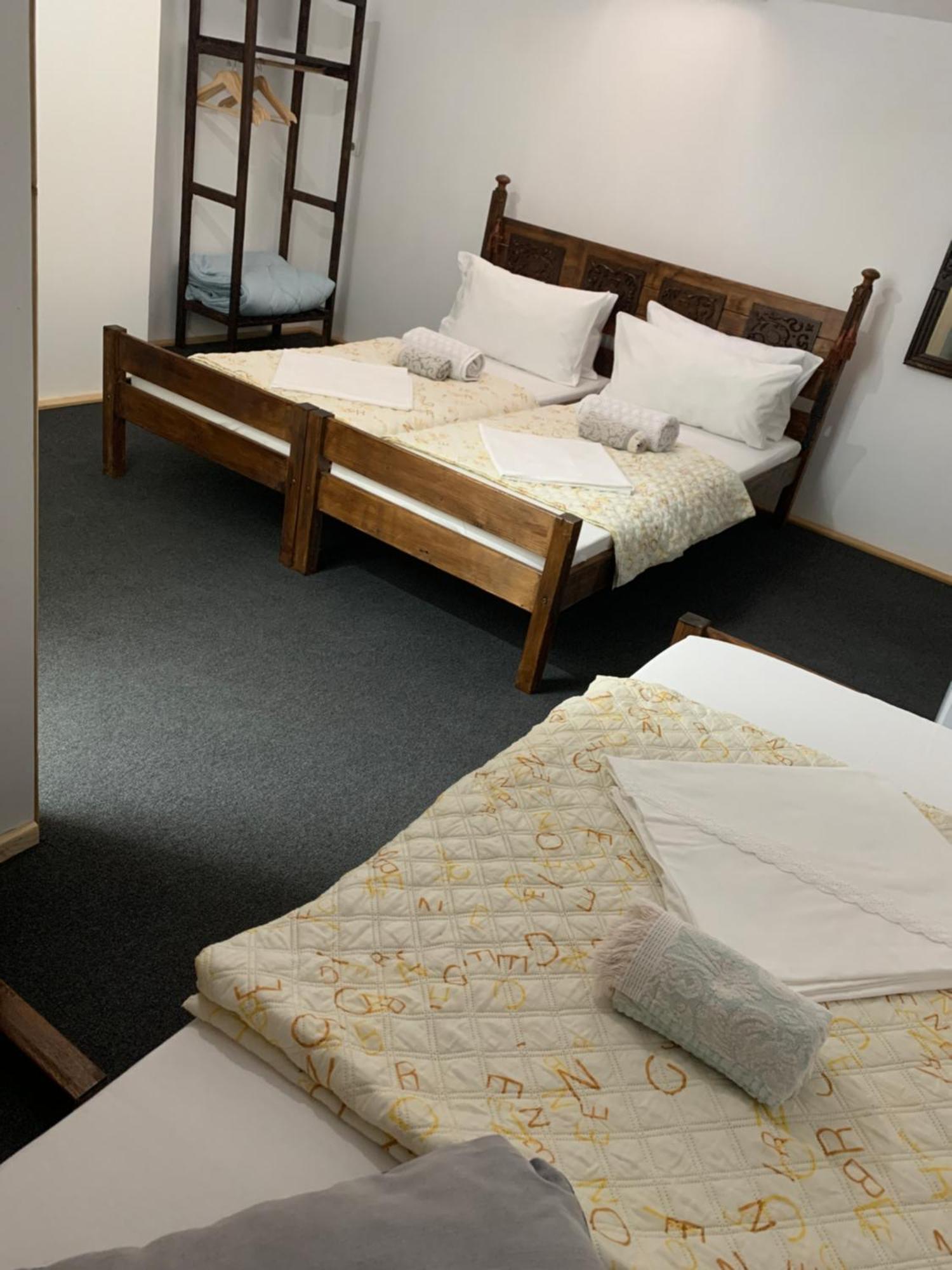 Casa Trandafirilor Hotel ทูลเซีย ภายนอก รูปภาพ
